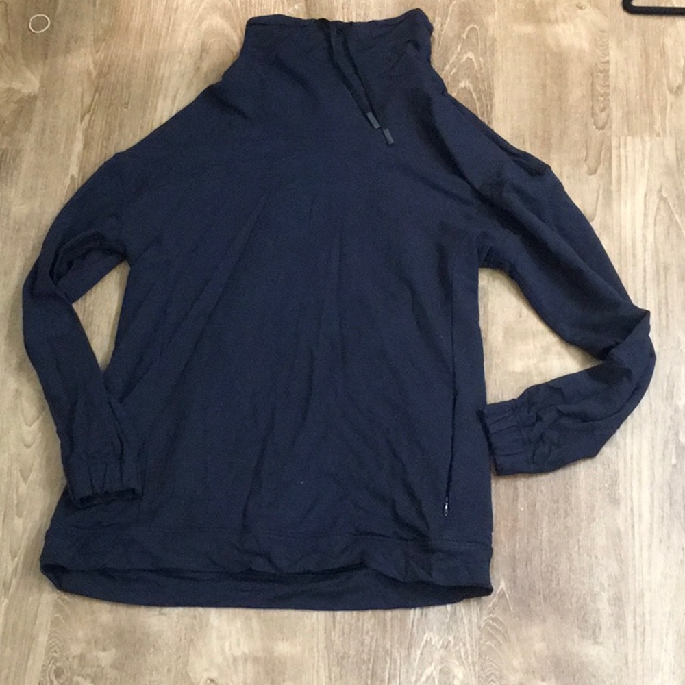 Lululemon black long sleeve high neck shirt!